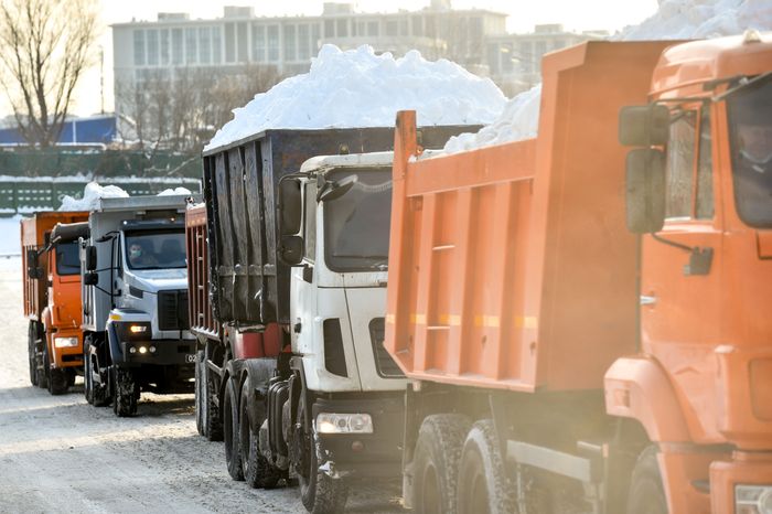 Утилизация снега на снегосплавном пункте «Черкизово»