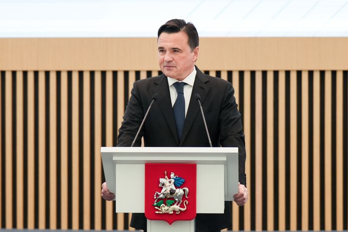 Андрей Воробьев вручил первые паспорта гражданина РФ юным жителям Подмосковья