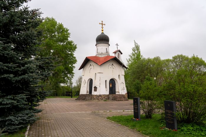 Часовня Димитрия Солунского в поселке Снегири в деревне Ленино округа Истра