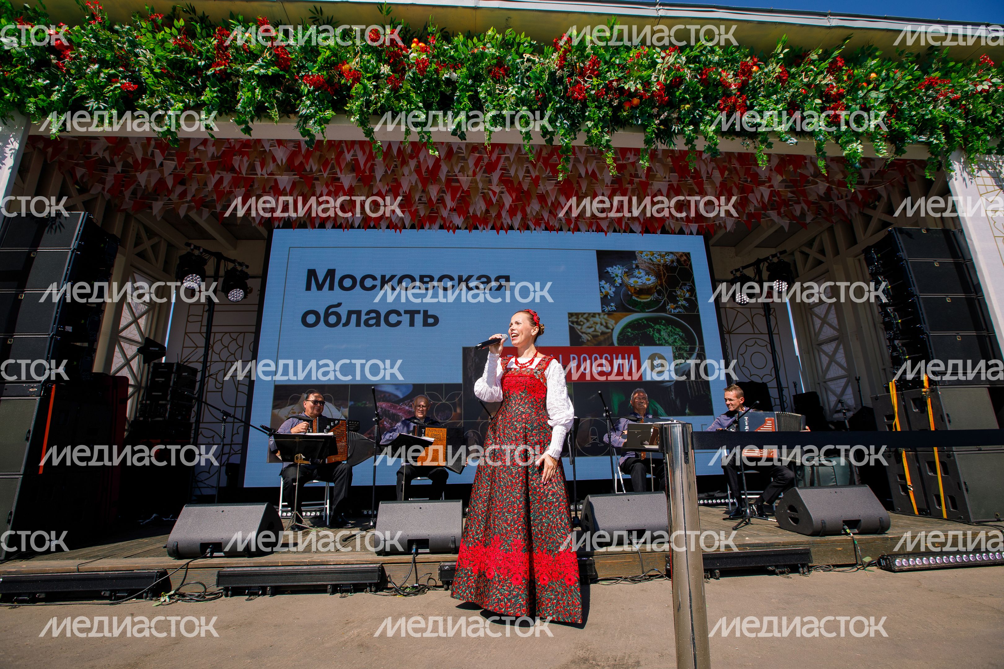 Подмосковные производители приняли участие в гастрофестивале "Вкусы России" Подмосковные производители приняли участие в гастрофестивале "Вкусы России"