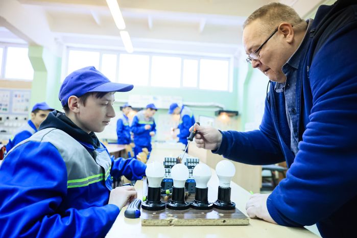 Посещение Губернатором Павлово-Посадского Техникума