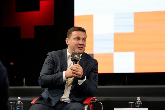 Андрей Воробьев встретился с участниками образовательной программы "Герои Подмосковья"