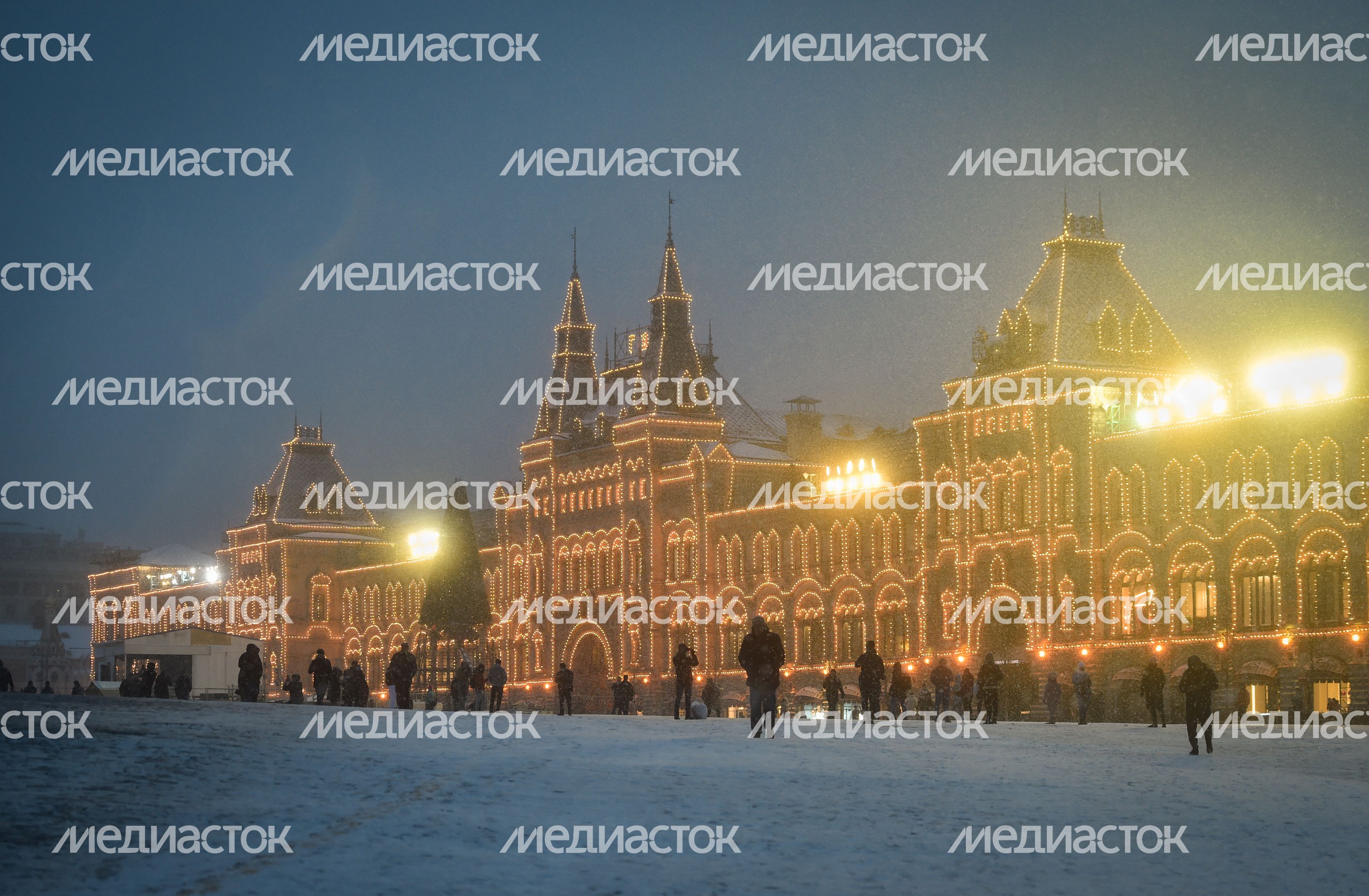 Первый снег в Москве