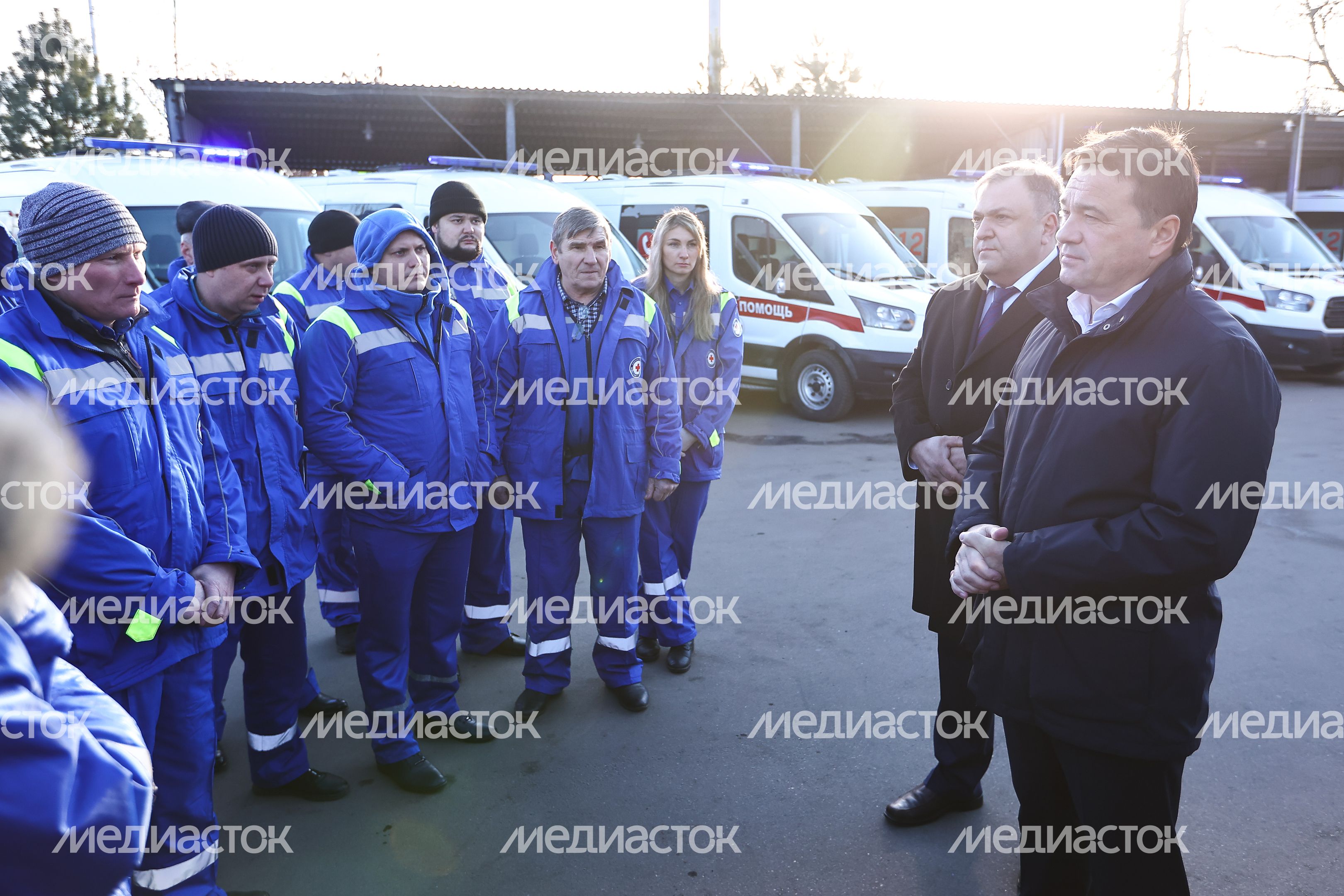 Передача Губернатором Подмосковья ключей от новых автомобилей скорой медицинской помощи
