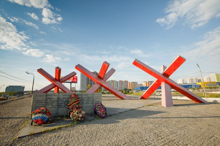 Монумент защитникам Москвы Ежи