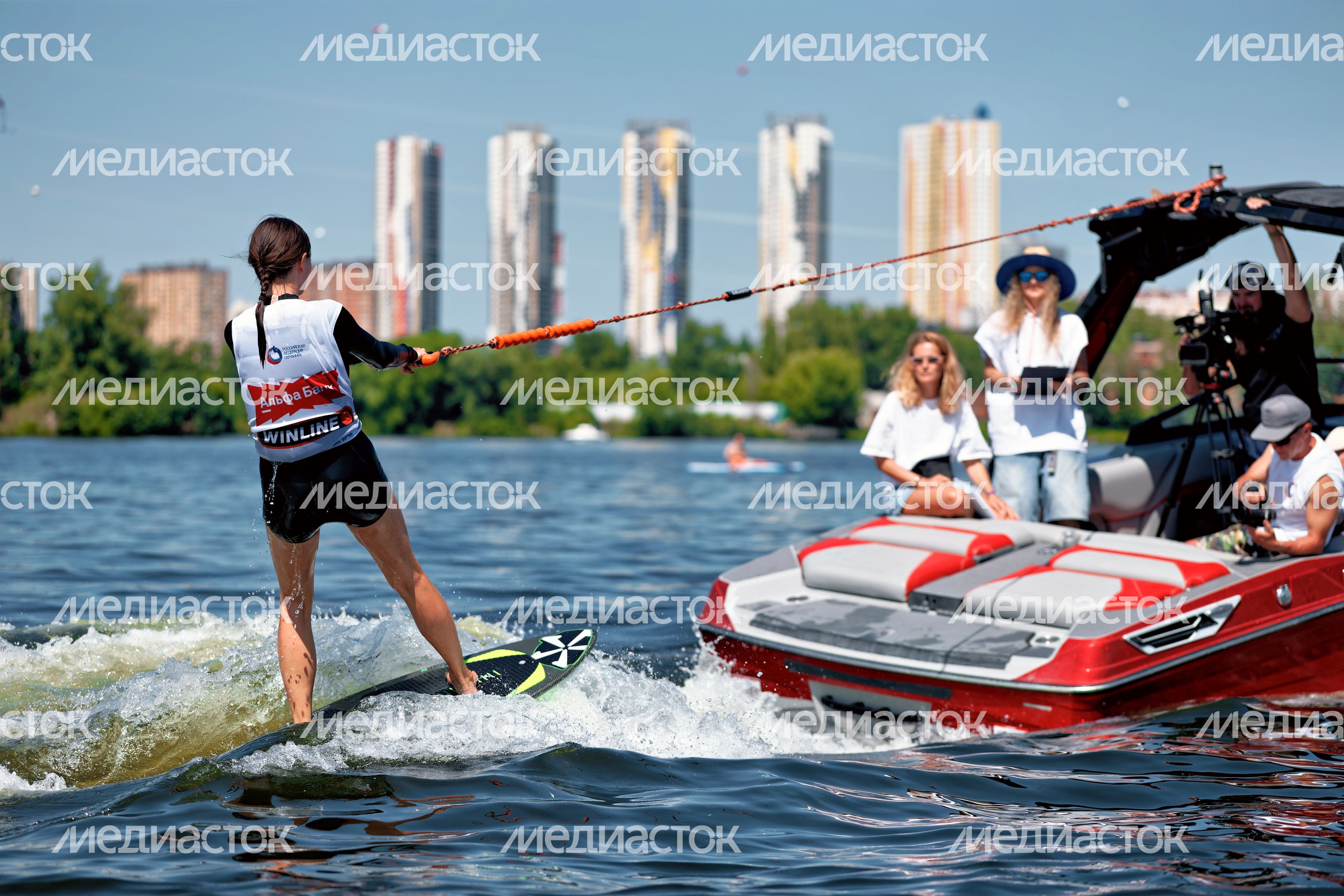 Всероссийские соревнования по серфингу в дисциплинах «вейксерфинг» и «вейкским» на пляже «Рублево» в Красногорске Всероссийские соревнования по серфингу в дисциплинах «вейксерфинг» и «вейкским» на пляже «Рублево» в Красногорске