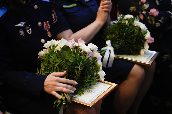 Андрей Воробьев поздравил с праздником военнослужащих 45-й бригады спецназа ВДВ