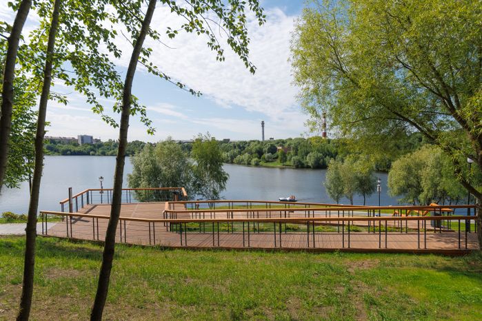 Благоустройство набережной Борисоглебского озера в Раменском парке