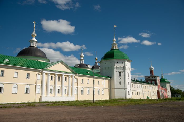 Дмитров. Николо-Пешношский мужской монастырь