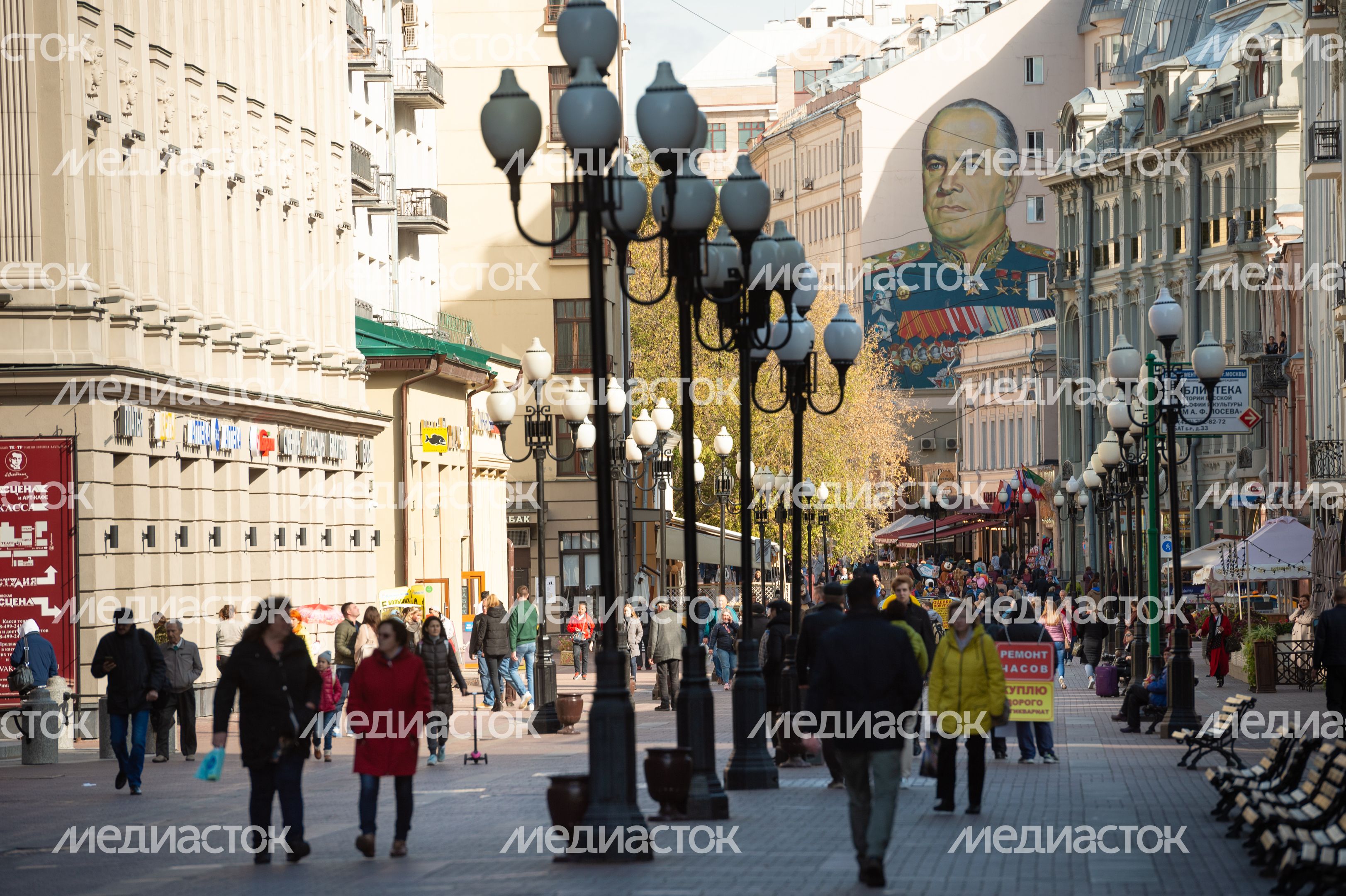 Опрос прохожих на Арбате Опрос прохожих на Арбате