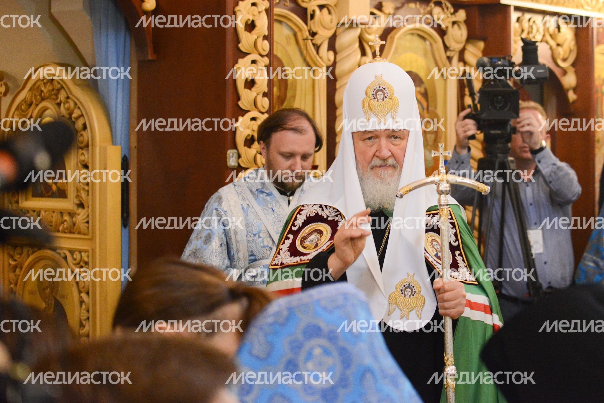 Литургия, посвященная празднованию 20-летия возрождения подворья Покровского женского монастыря