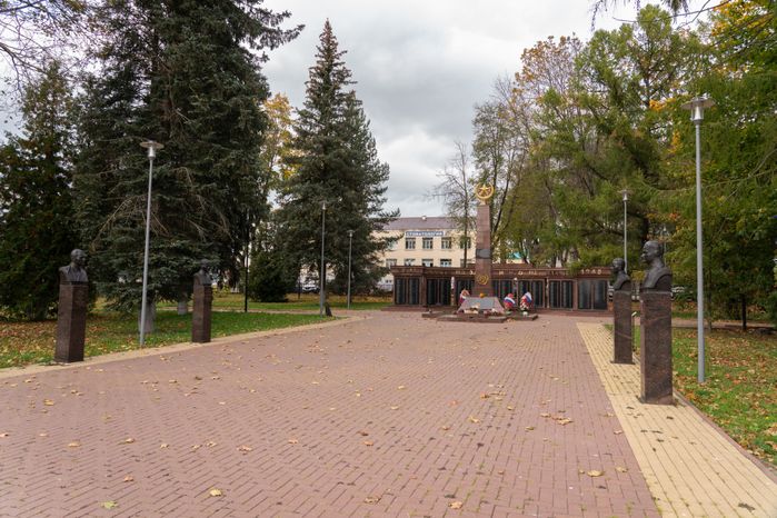 Руза. Площадь Партизан (2).jpg