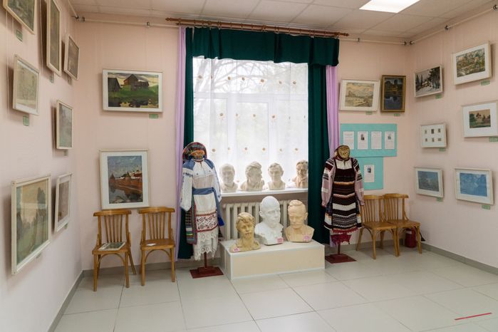 Лотошино. Микулинская картинная галерея