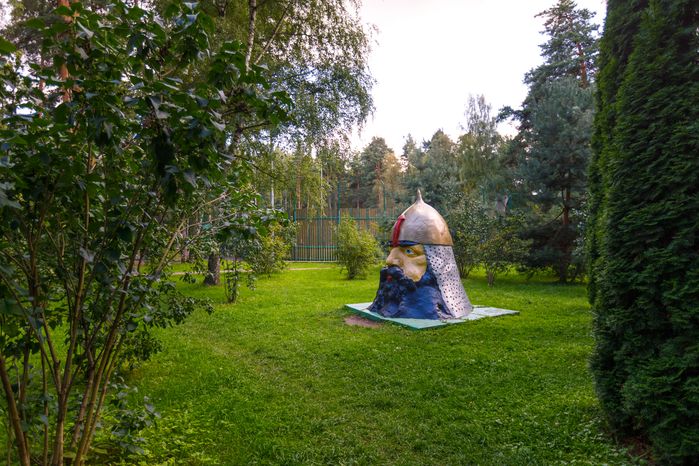 Сказочный персонаж в детском городке «Сказочный» в Красногорске
