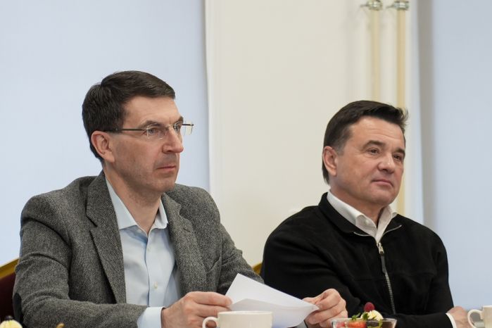 Андрей Воробьев и Игорь Щёголев встретились с финалистами программы "Герои Подмосковья"