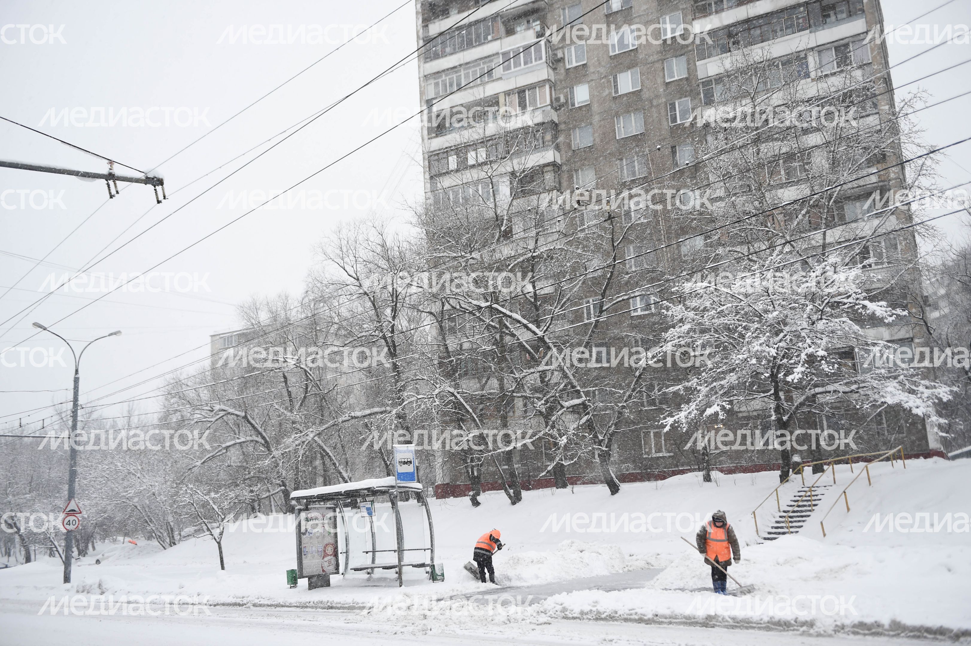 Рекордный снегопад в Москве и Подмосковье