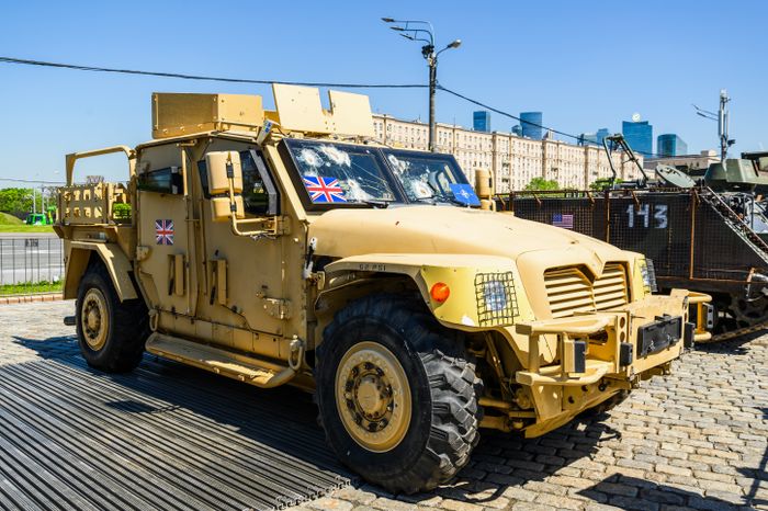 Выставка вооружения в Парке Победы, посвященная СВО