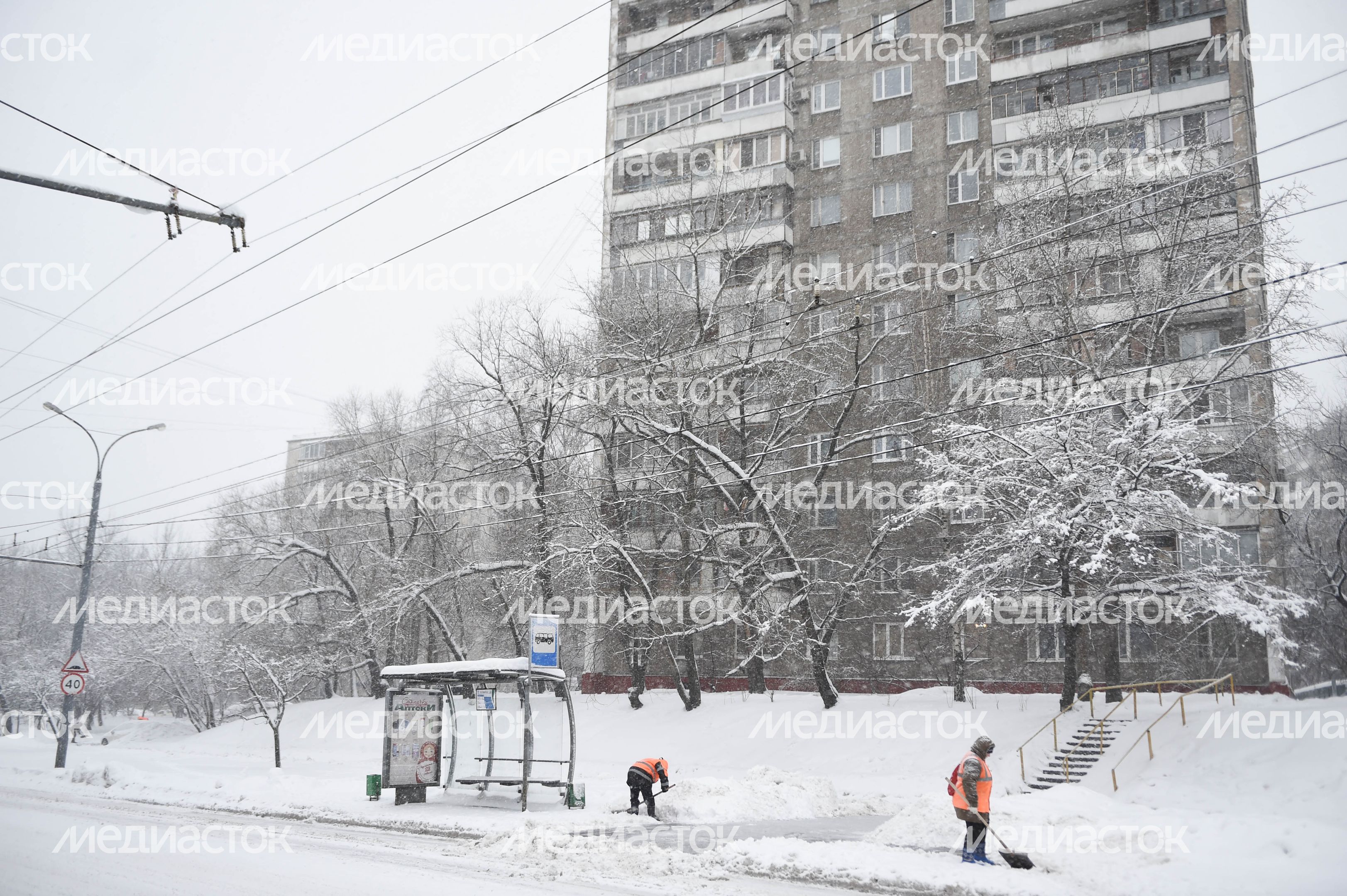 Рекордный снегопад в Москве и Подмосковье