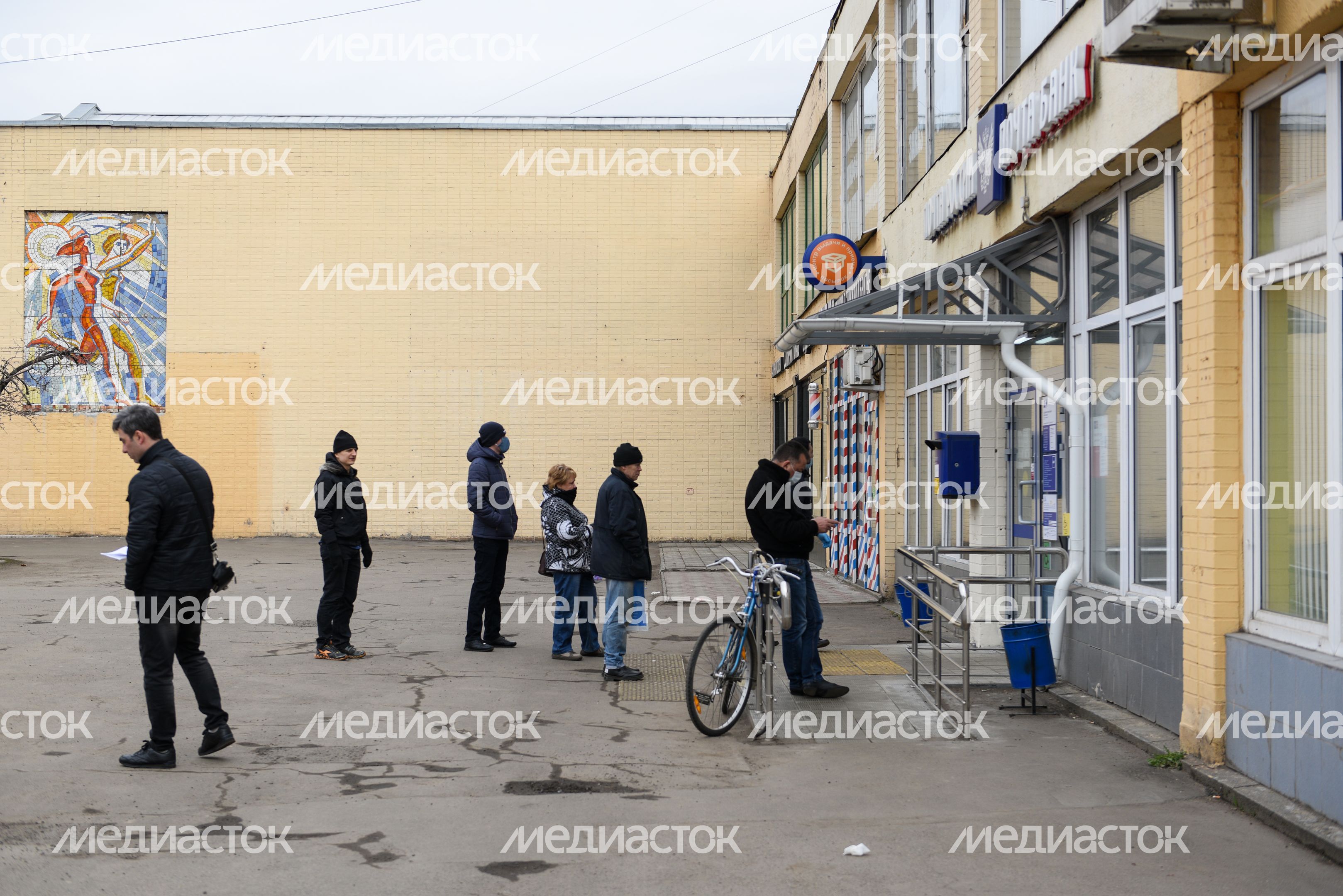 Москва во время режима всеобщей самоизоляции в связи с коронавирусом Москва во время режима всеобщей самоизоляции в связи с коронавирусом