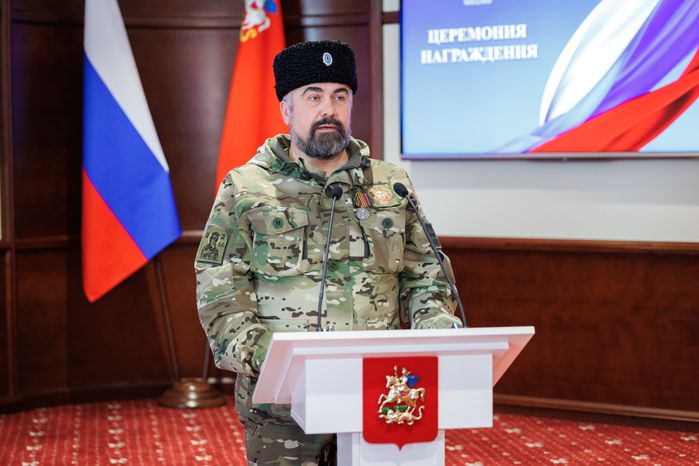 Андрей Воробьев вручил бойцам подразделения БАРС медали "За храбрость" II степени