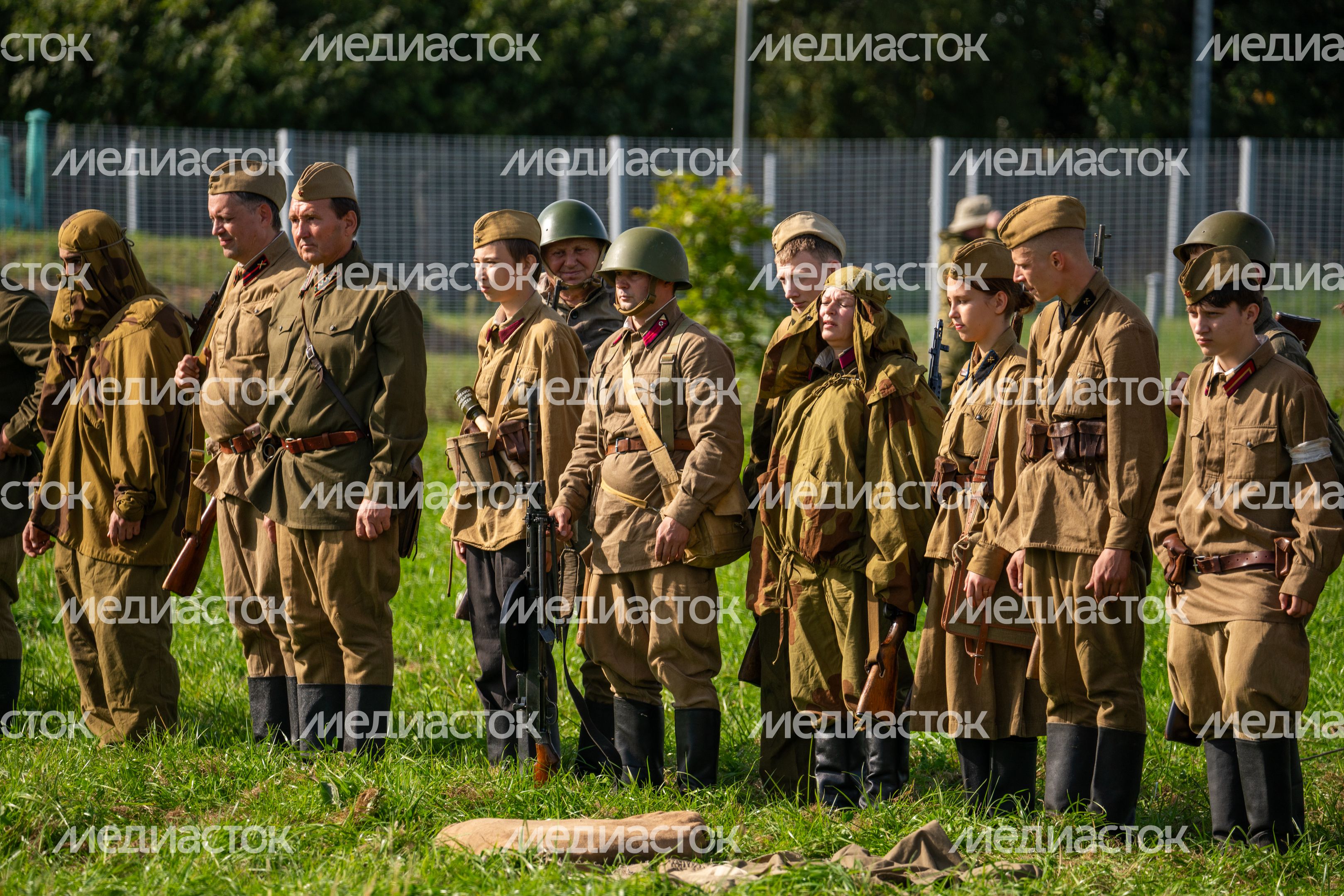Военно-историческая реконструкция Битвы за Москву в музее Зои Космодемьянской Военно-историческая реконструкция Битвы за Москву в музее Зои Космодемьянской
