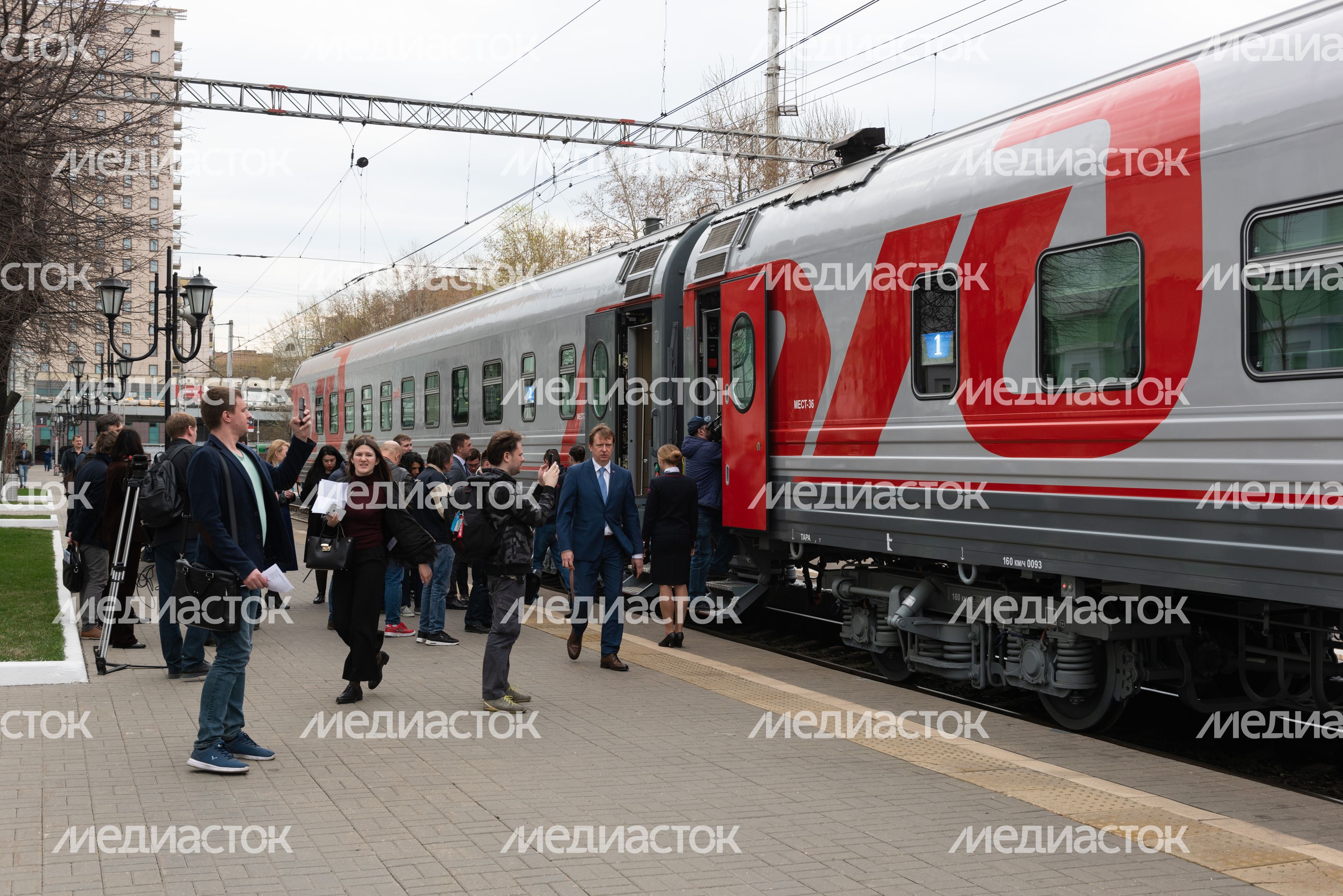 Новый вагон‑купе РЖД с душем и холодильником