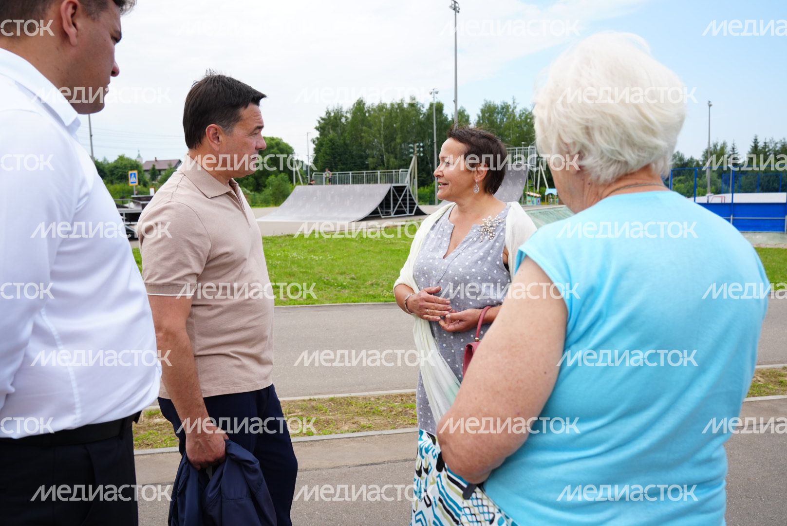 Встреча Губернатора Подмосковья с посетителями парка «Ривьера» в Можайске