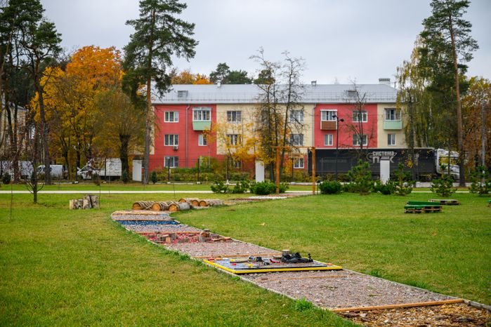 Босоногая тропа «Культурный код на босу ногу» в парке культуры и отдыха «Дулевский» в Ликино-Дулево