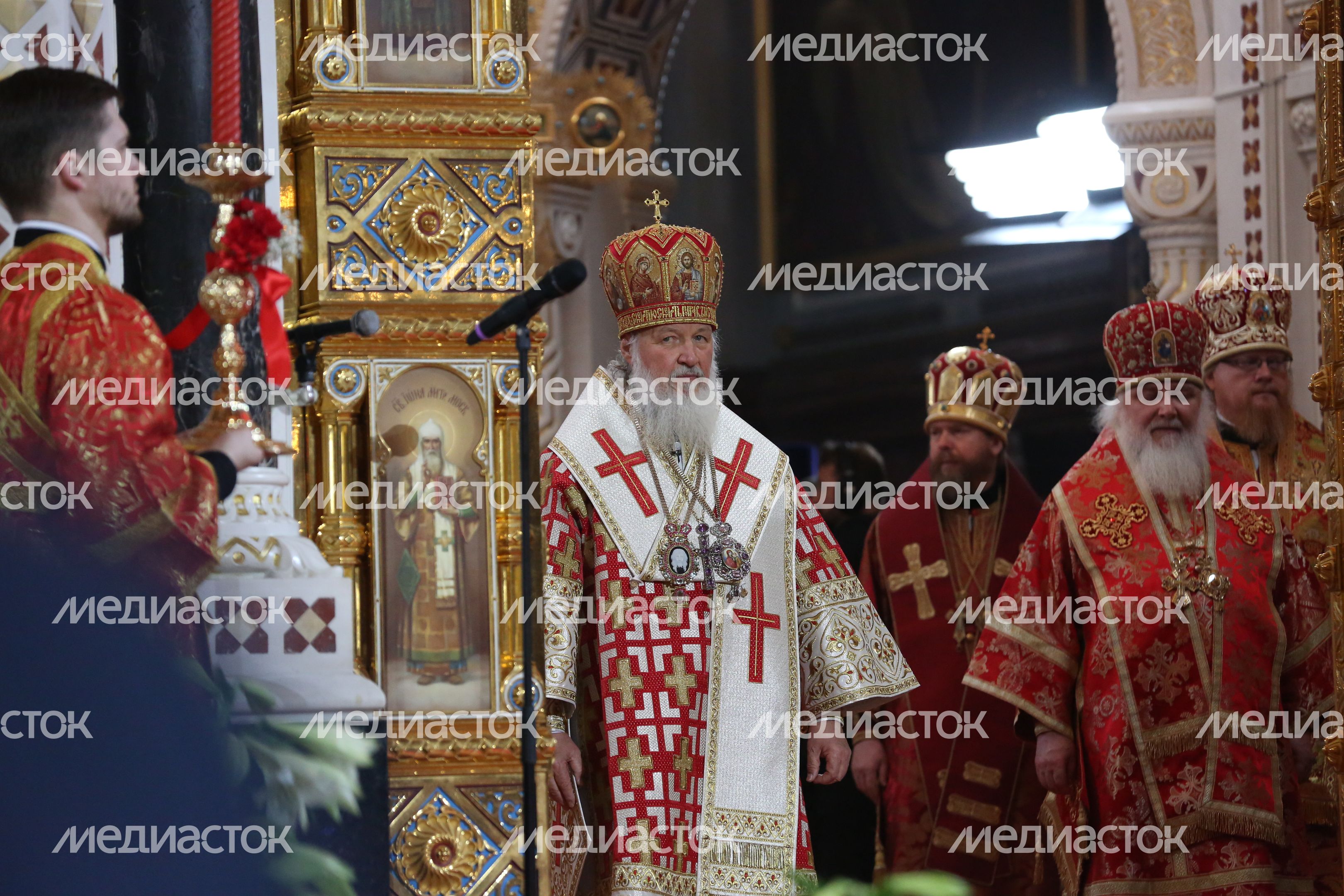 Пасхальное богослужение в Храме Христа Спасителя в Москве