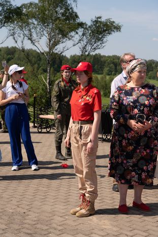 Перезахоронение солдат ВОВ в деревне Ельня