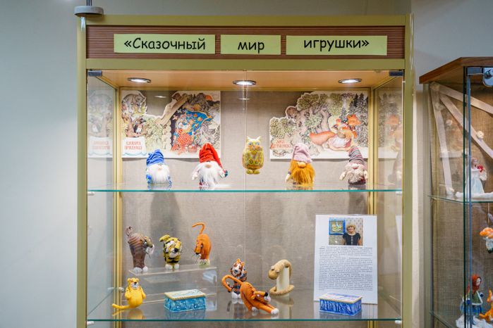 Выставка "Сказочный мир игрушки" в Лыткаринском историко-краеведческом музее
