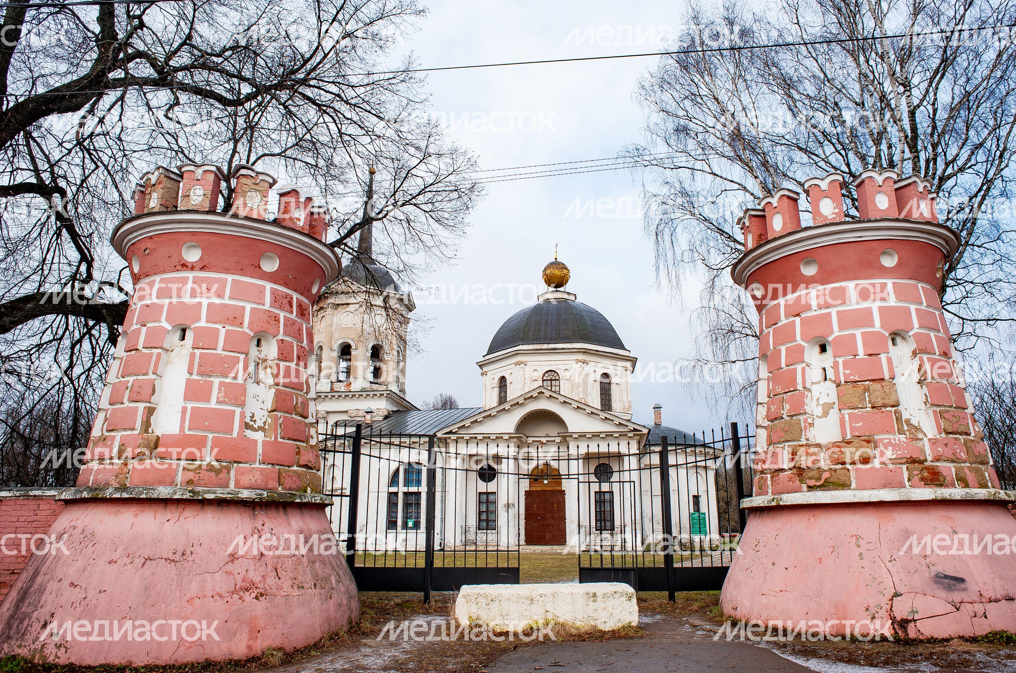 Виды села Ярополец