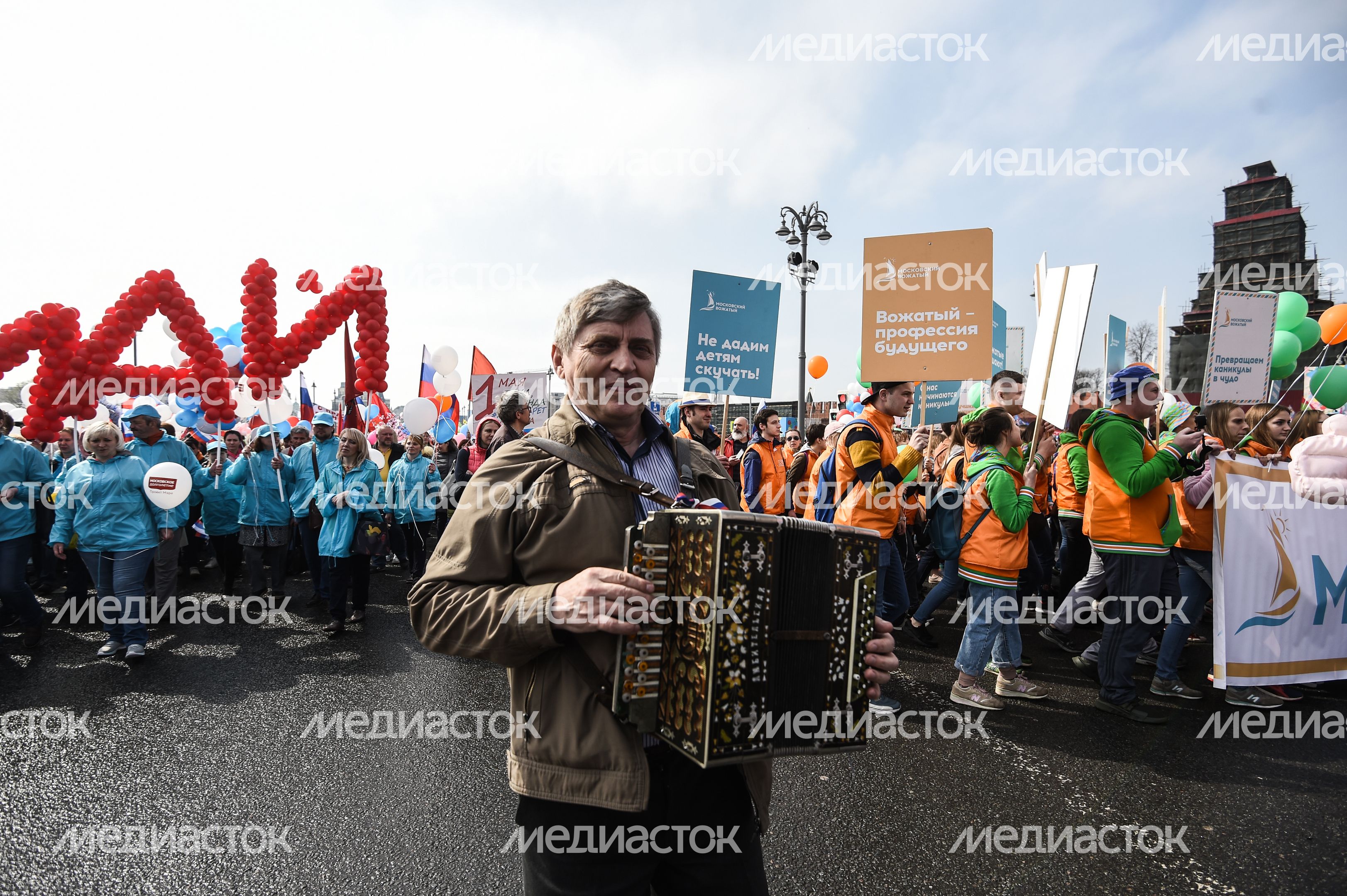 Первомайская демонстрация профсоюзов в Москве Первомайская демонстрация профсоюзов в Москве
