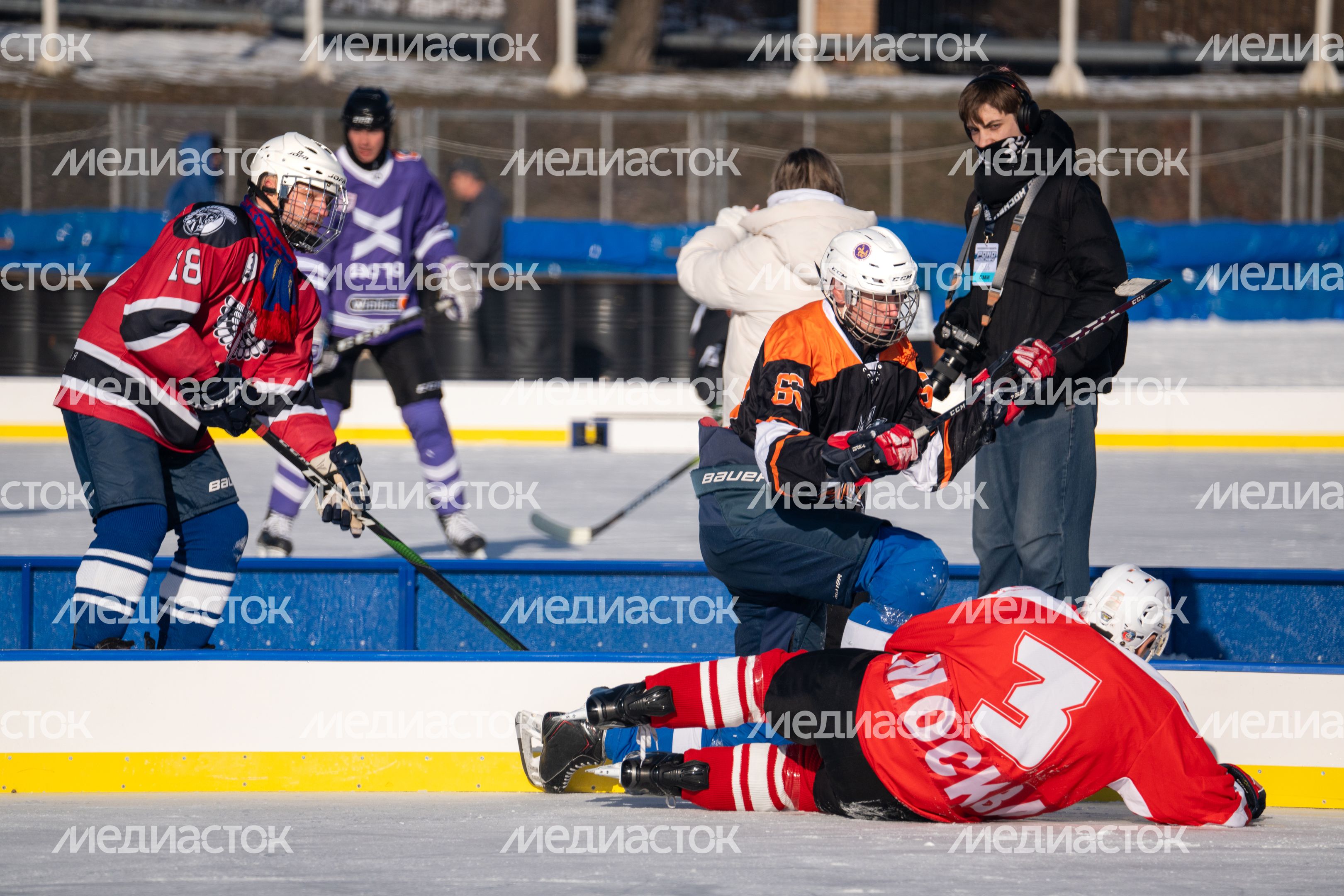 Турнир по уличному хоккею POND HOCKEY в Красногорске Турнир по уличному хоккею POND HOCKEY в Красногорске