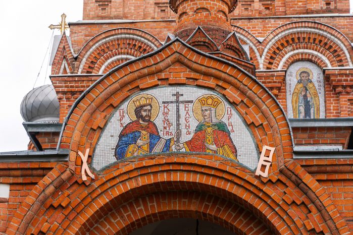 Церковь Воздвижения Честного Креста Господня в селе Дарна округа Истра