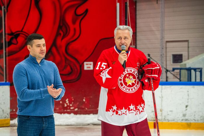 Хоккейный матч проекта "Выходи во двор" в Подольске