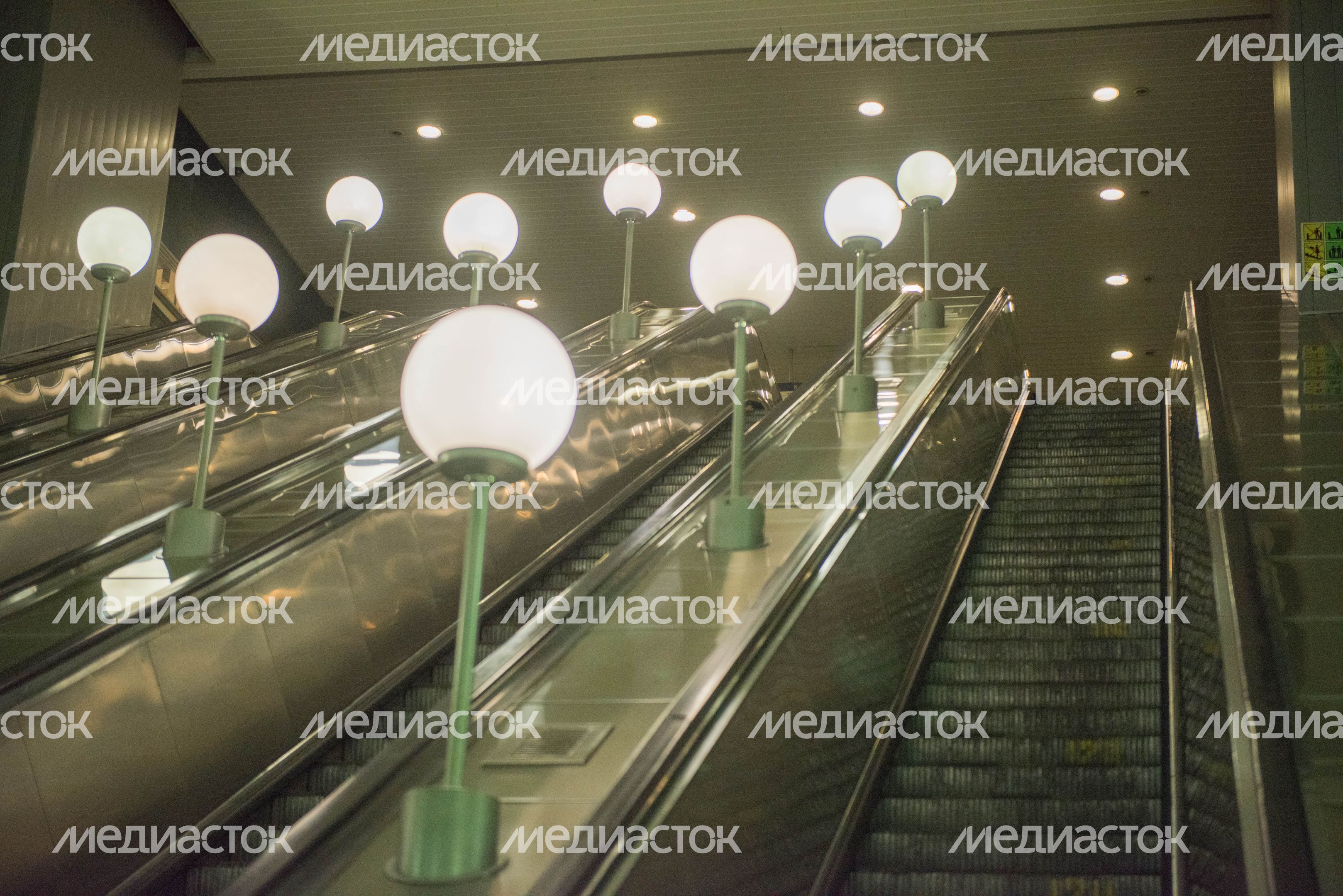 Станция метро «Воробьевы горы» в Москве