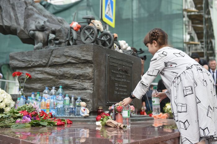 Митинг «Без слов» в память о жертвах трагедии в Беслане прошел в Москве