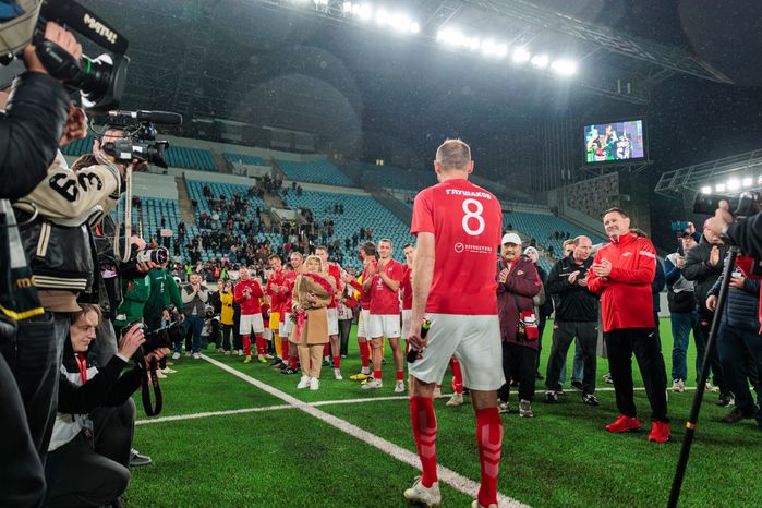 Прощальный футбольный матч Дениса Глушакова на «Арене Химки»