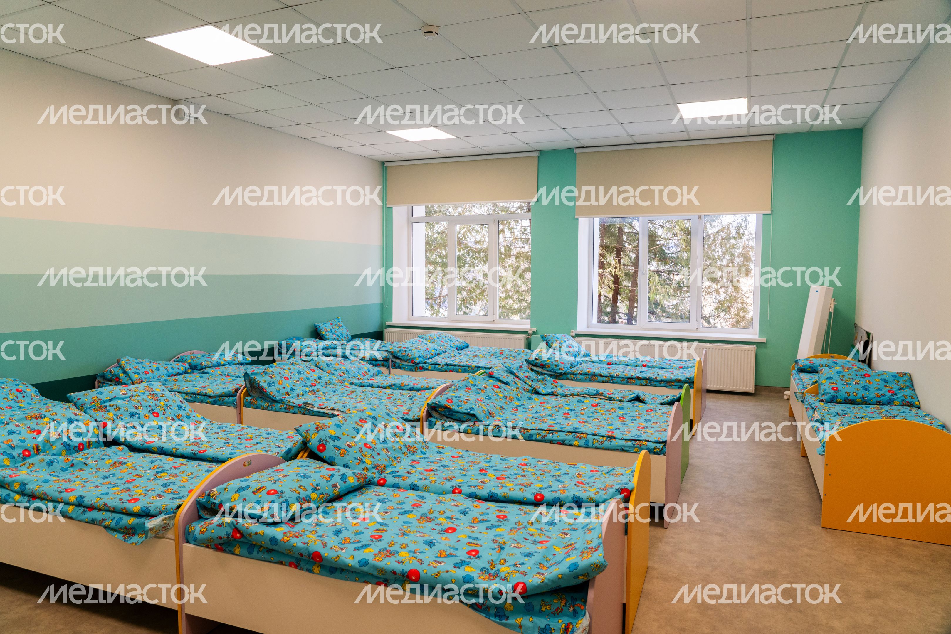 Спальня в детском саду №44 поселка Радумля округа Солнечногорск после капитального ремонта Спальня в детском саду №44 поселка Радумля округа Солнечногорск после капитального ремонта