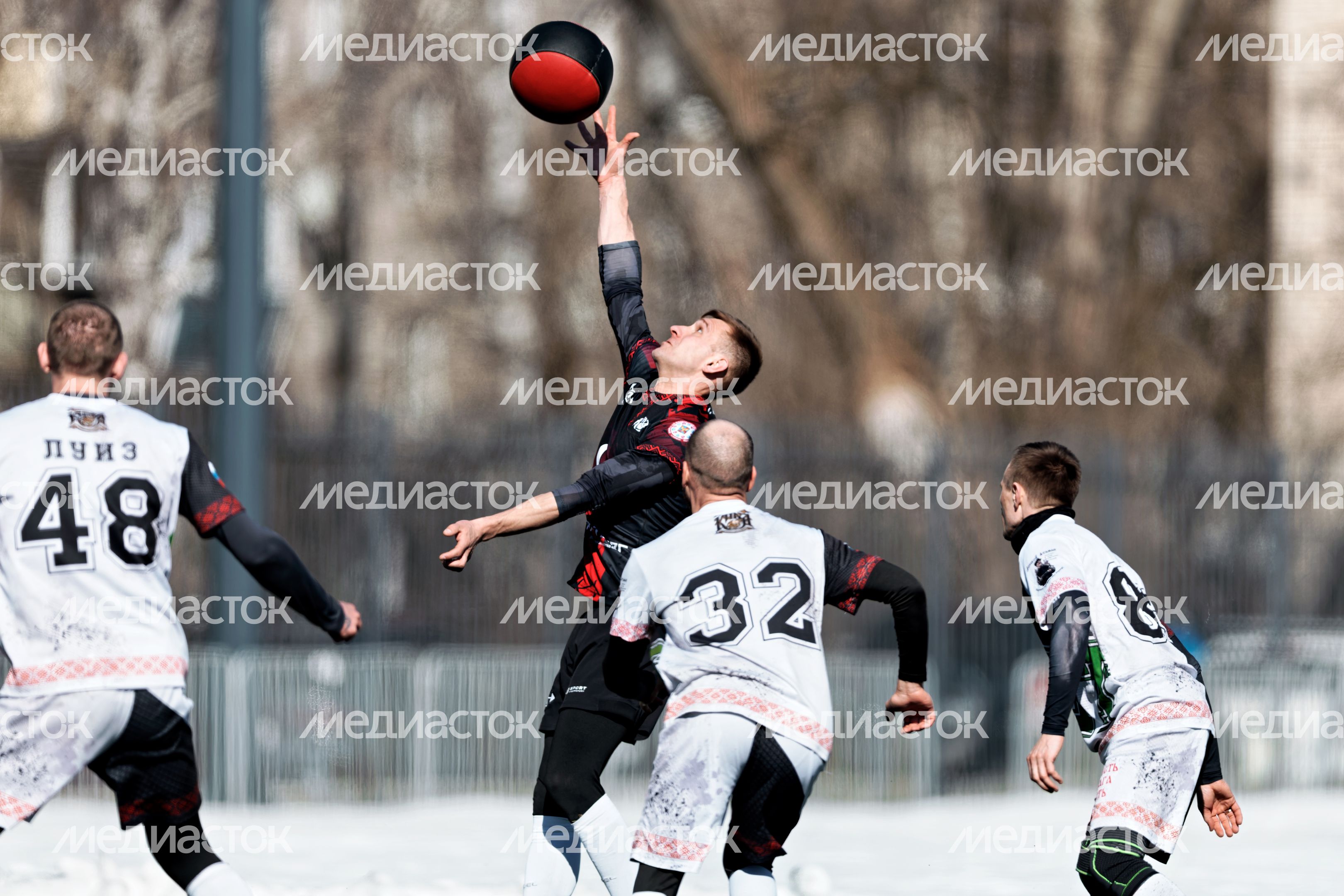 Турнир по русской игре с мячом кила в Малаховке округа Люберцы