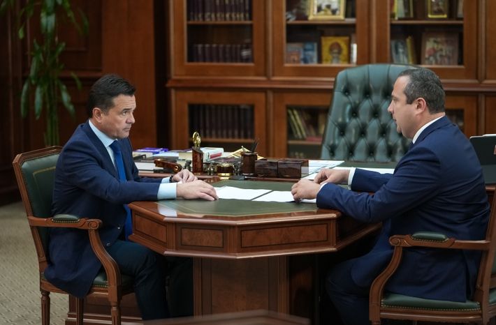 Андрей Воробьев провел рабочую встречу с главой городского округа Королёв Игорем Трифоновым