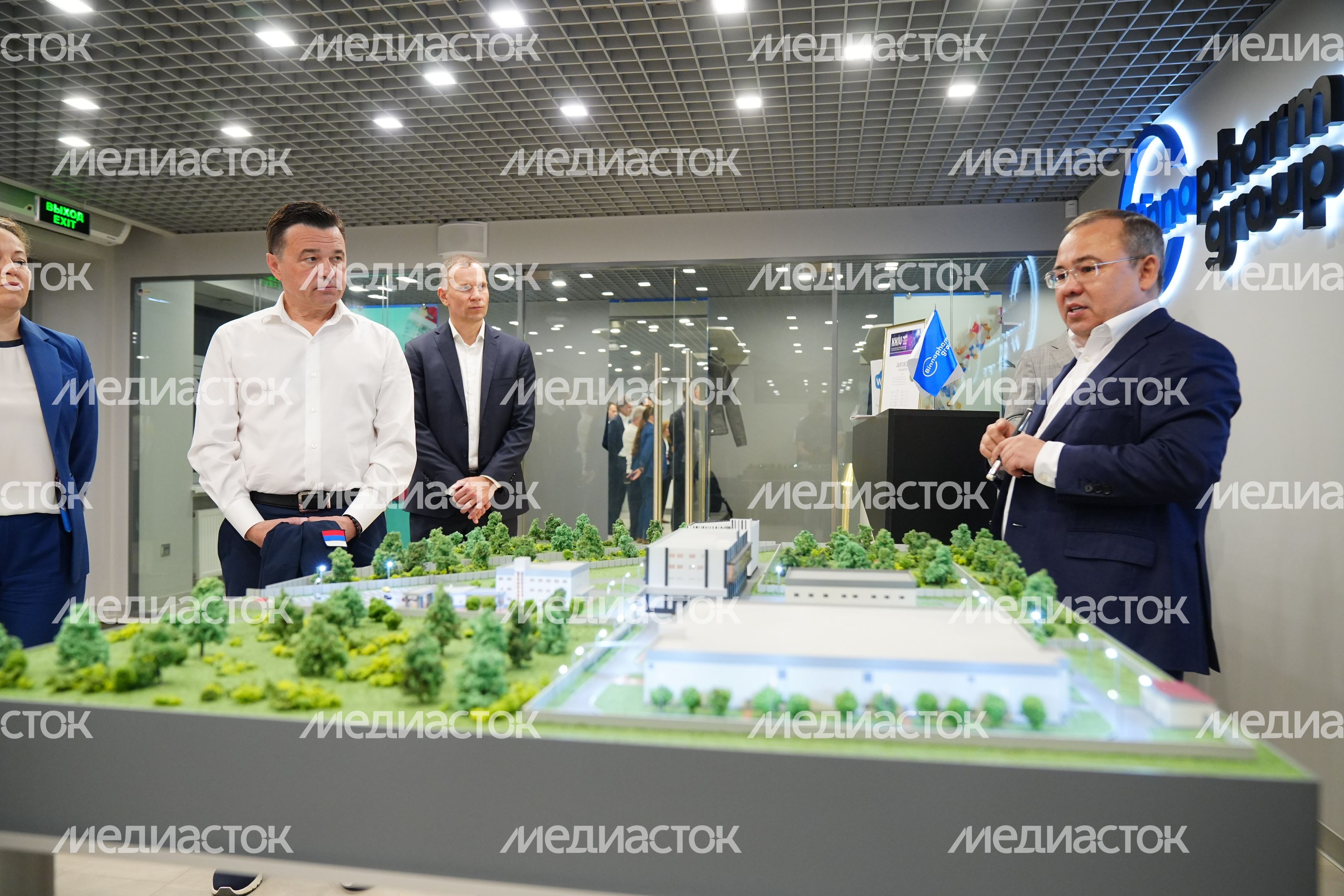 Губернатору представили проект развития R&D-Центра фармкомпании «Биннофарм Групп» в Красногорске
