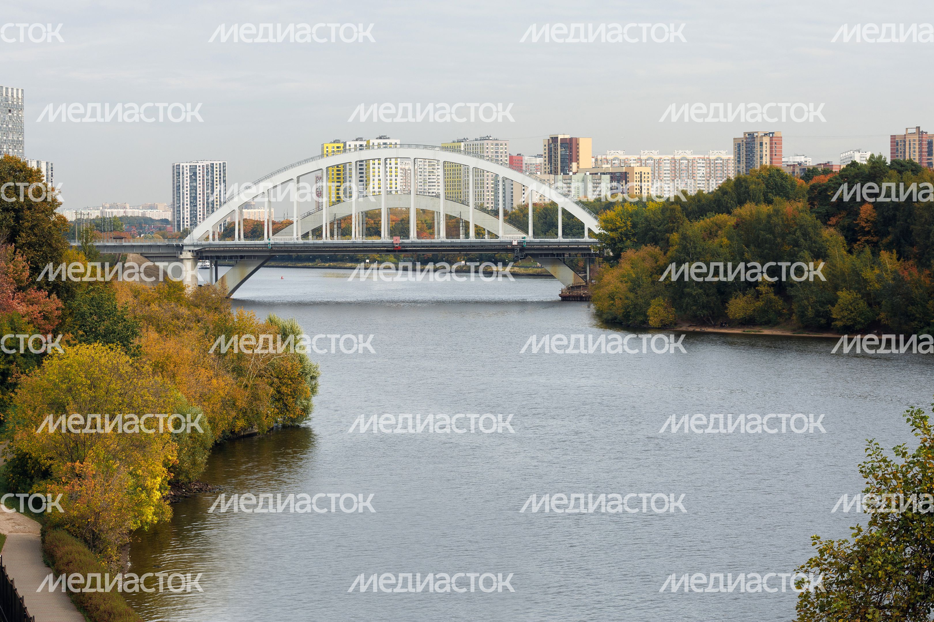 Химкинский железнодорожный мост через Москву-реку Химкинский железнодорожный мост через Москву-реку