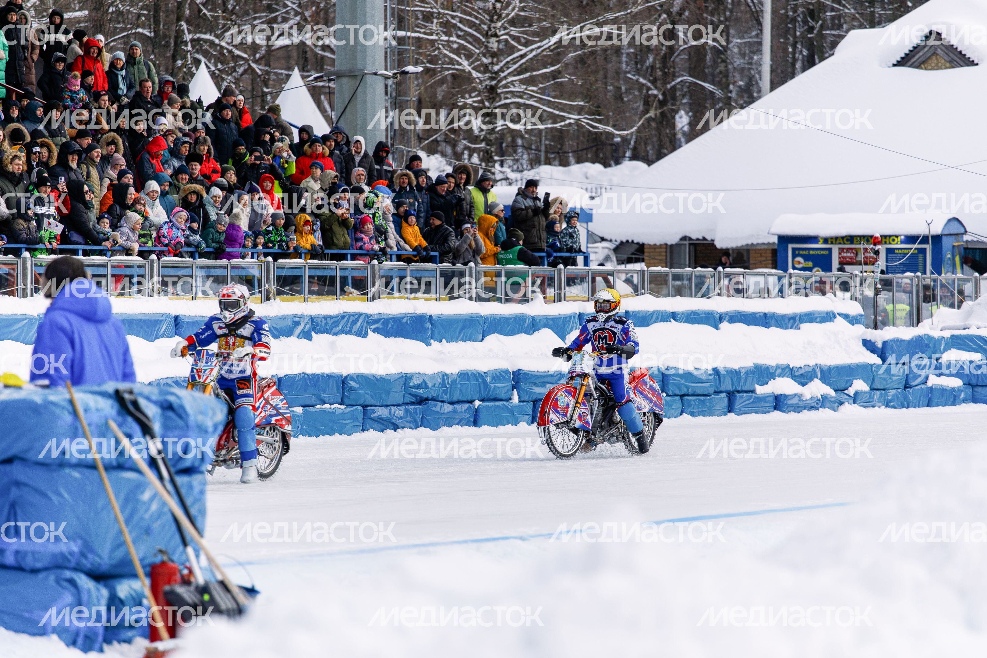 VI этап личного чемпионата России по гонкам на льду в Красногорске