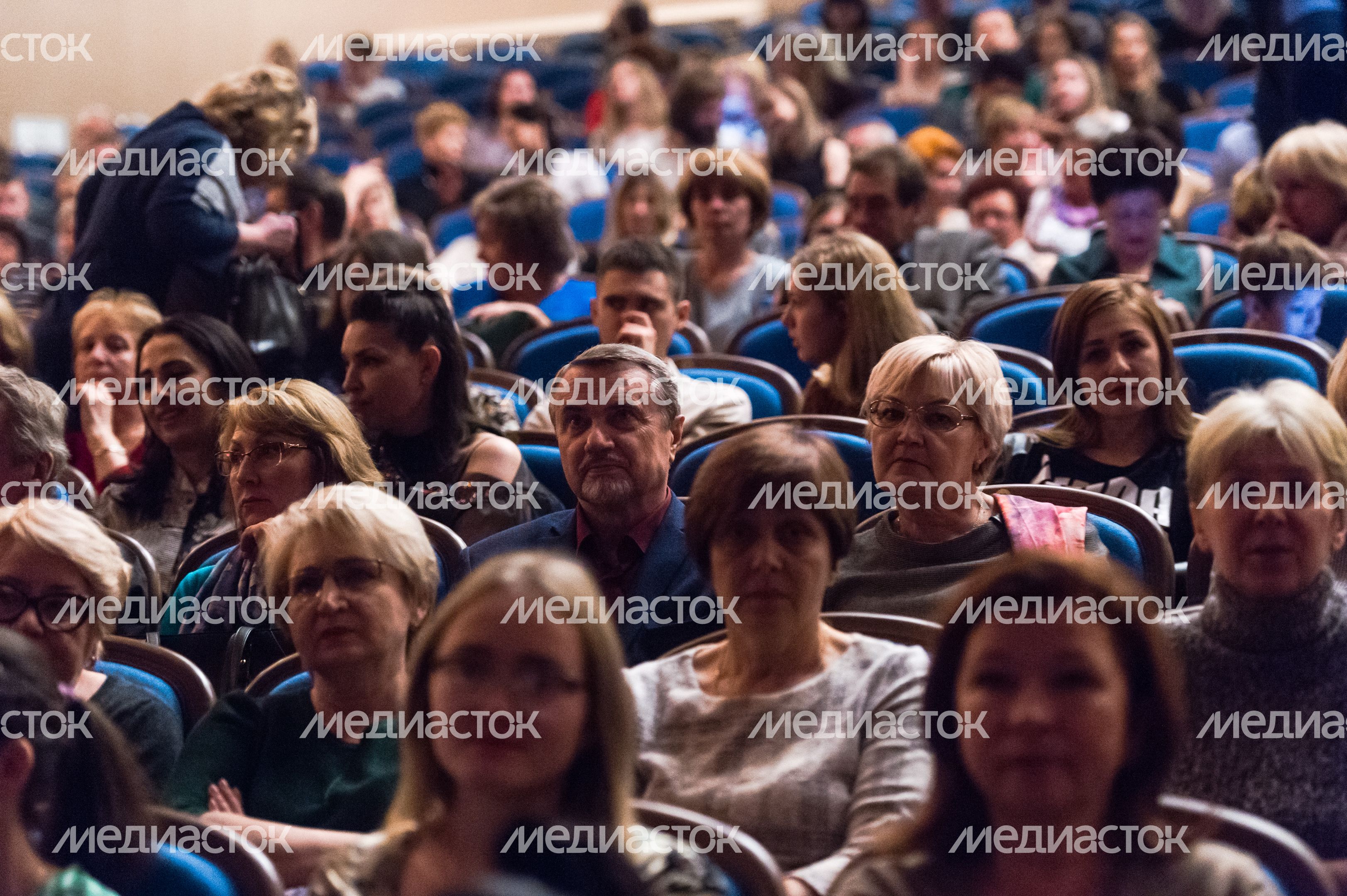 Спектакль Московского губернского театра «На всякого мудреца довольно простоты»