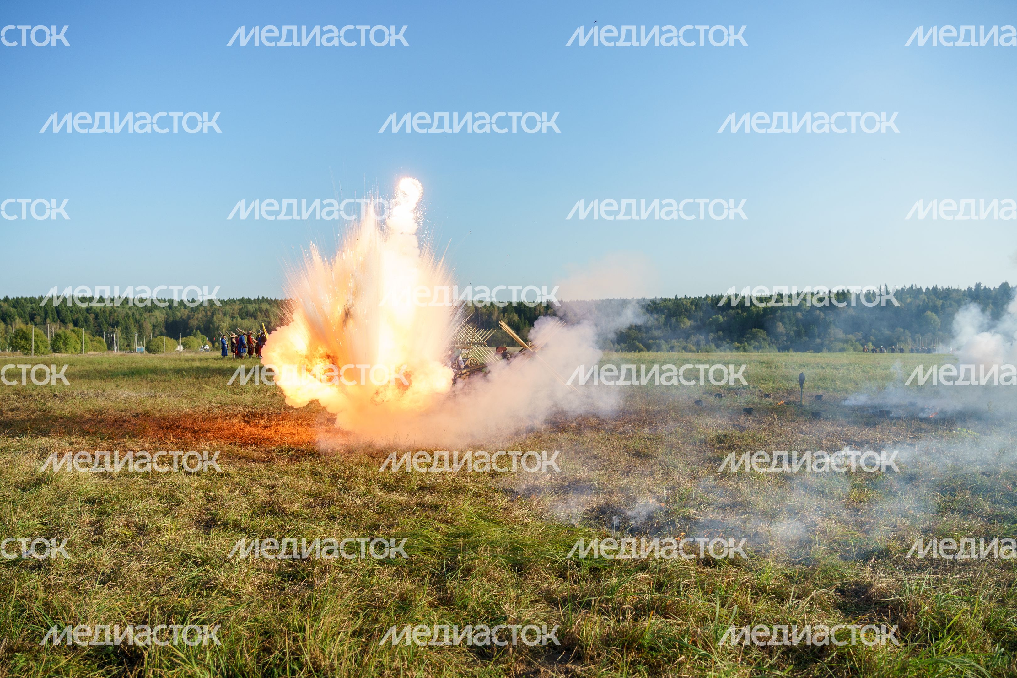 Исторический фестиваль и реконструкция баталии XVII века «История Московского царства» в этнопарке «Кочевник» Исторический фестиваль и реконструкция баталии XVII века «История Московского царства» в этнопарке «Кочевник»
