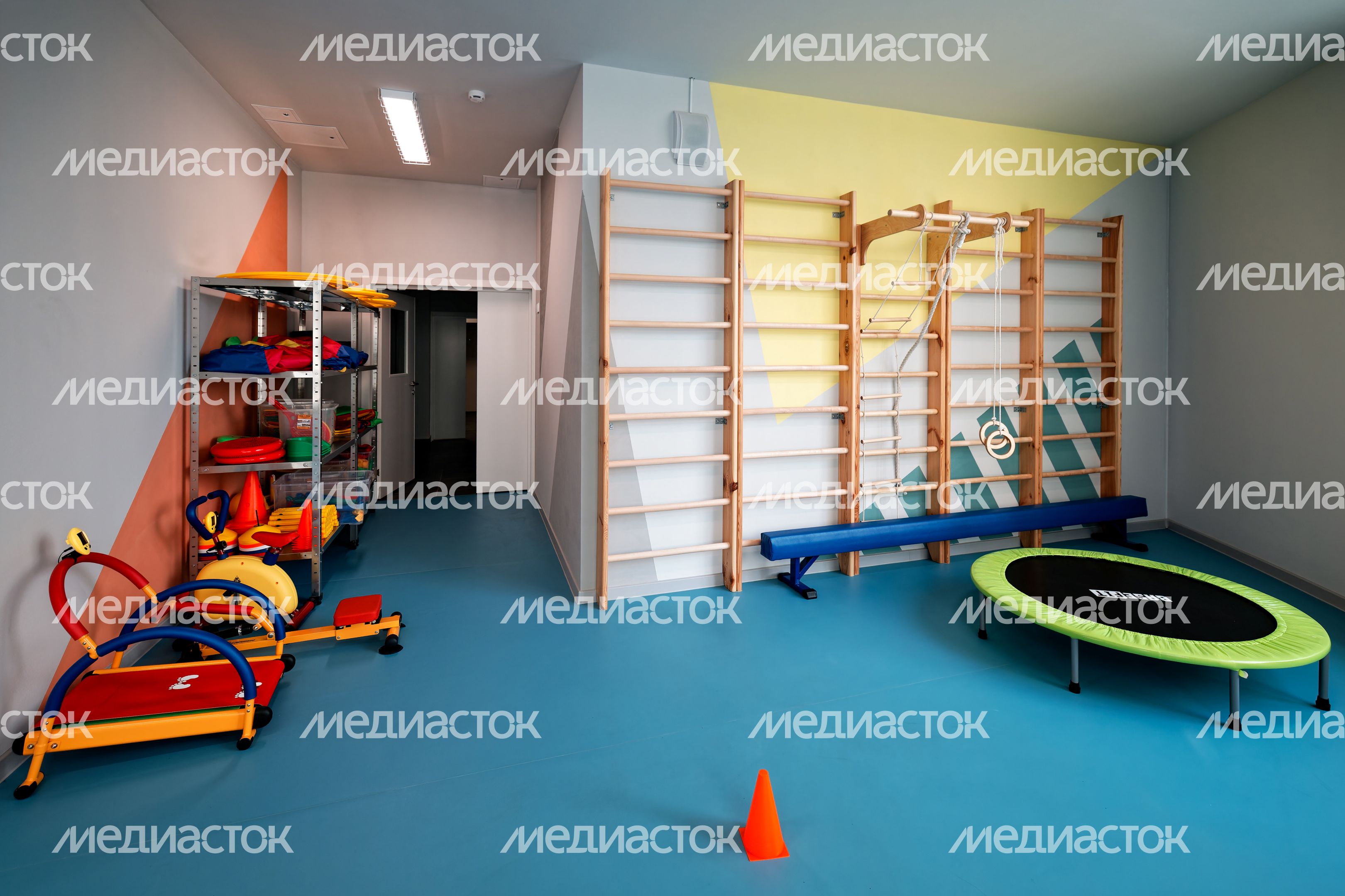 Спортивный зал в новом детском саду «Серебряные росы» в поселке Андреевка
