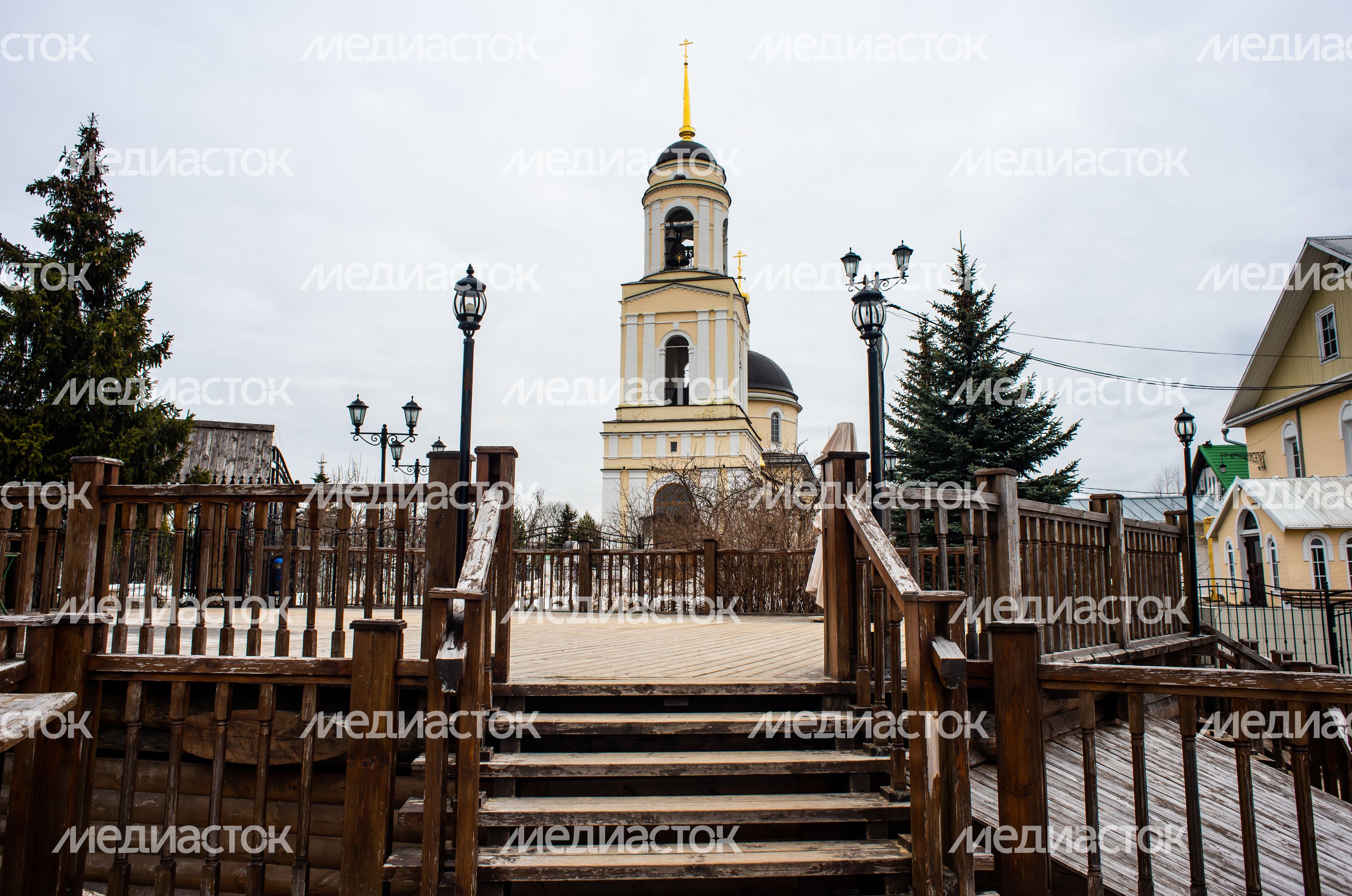 Церковь Преображения Господня в Радонеже