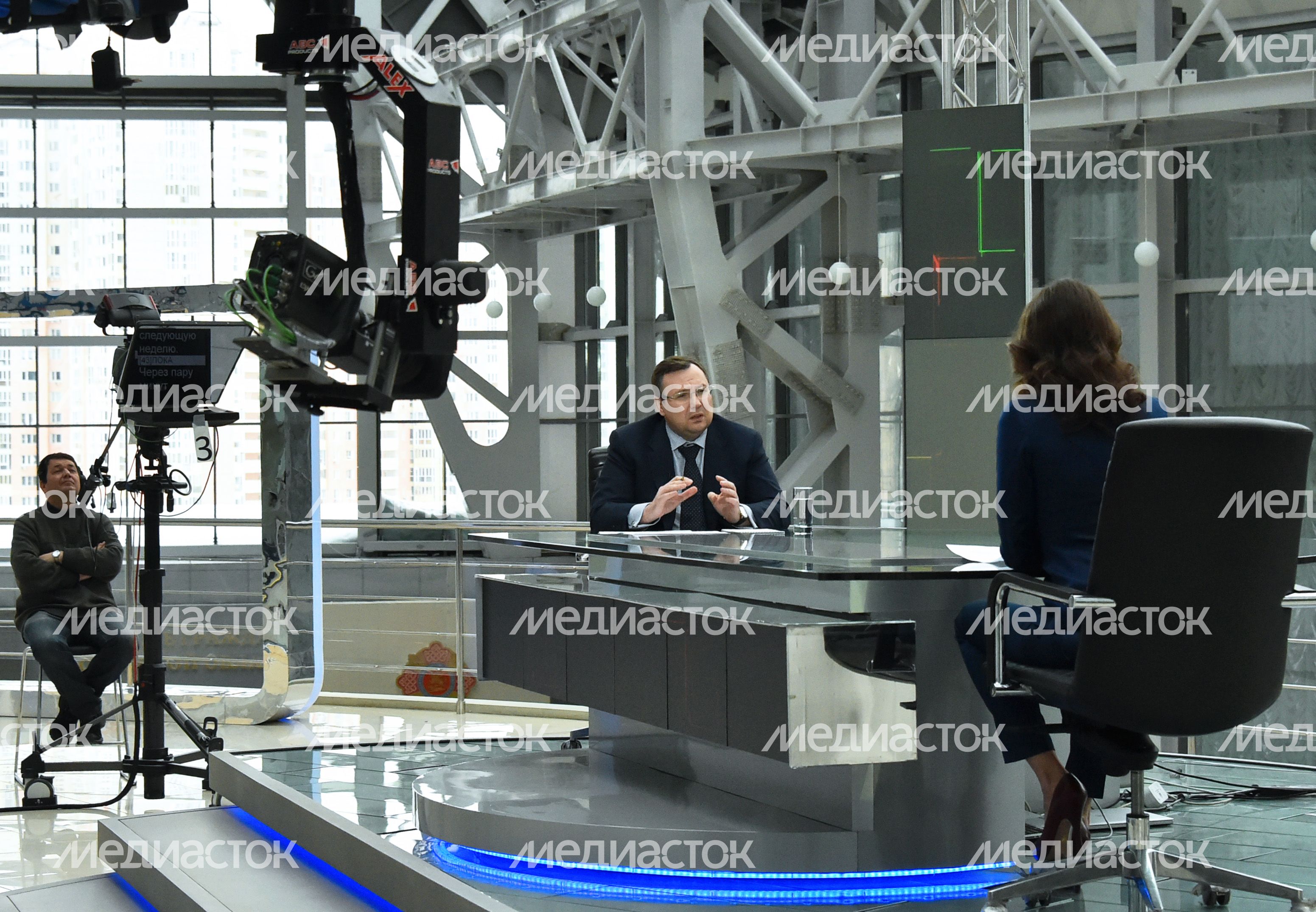 Игорь Тресков дает интервью телеканалу 360°